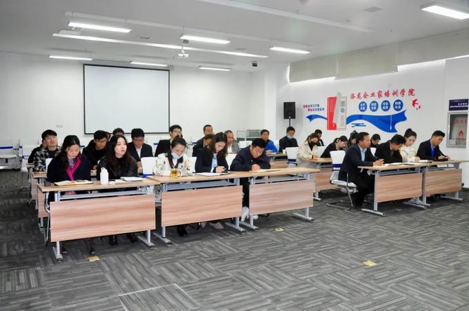 1640075326806712.jpg 640.webp (2).jpg